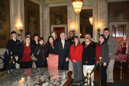 Senator Winters with Hickman County students