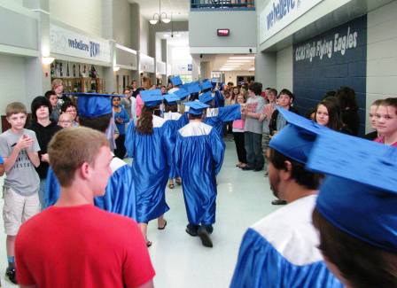 Graves County Middle School students find inspiration through march of long line of 2015 Graves High grads
