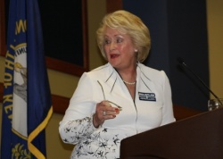 Bobbie Holsclaw running as proven fiscal conservative